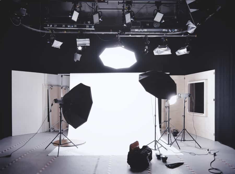 Learning All the Basics of Studio Lighting in Photography