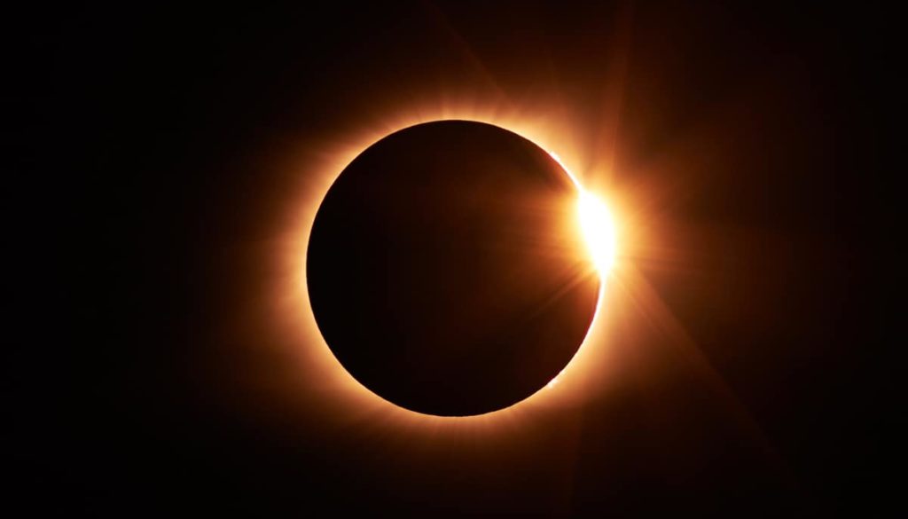 Solar eclipse photography 1